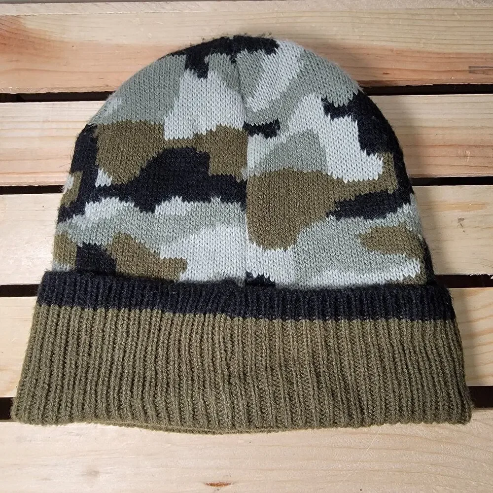 Boys Knit Camo Beanie w/ Black Skull Patch